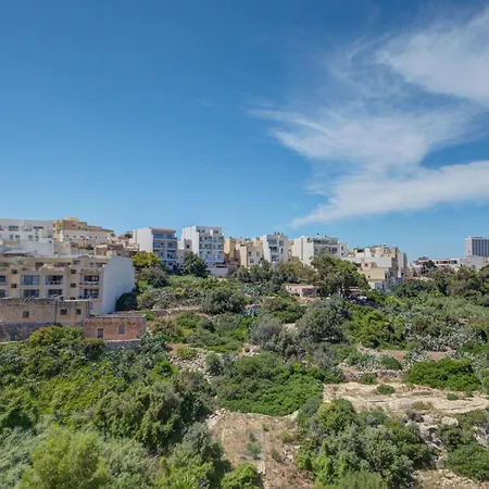 Charming With Jacuzzi In St Julians Apartment San Ġiljan