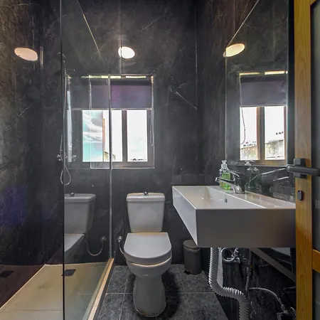 Apartment Charming With Jacuzzi In St Julians San Ġiljan