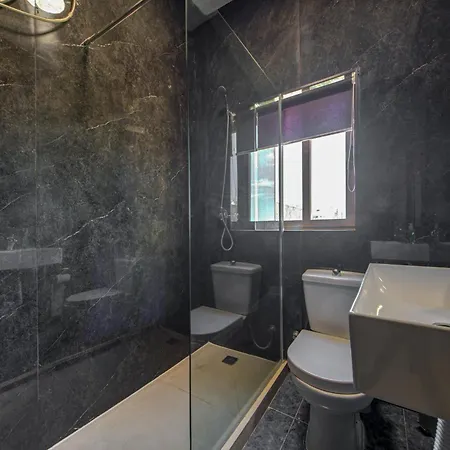 Charming With Jacuzzi In St Julians Apartment San Ġiljan