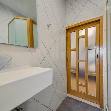 Charming With Jacuzzi In St Julians San Giuliano