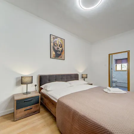 Charming With Jacuzzi In St Julians *