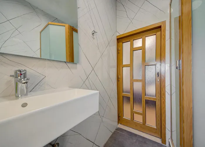 Charming With Jacuzzi In St Julians Saint Julian's