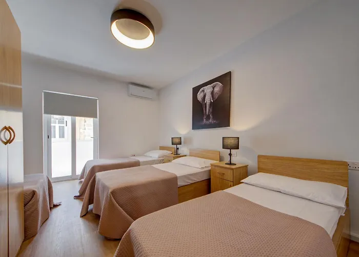 Apartment Charming With Jacuzzi In St Julians *