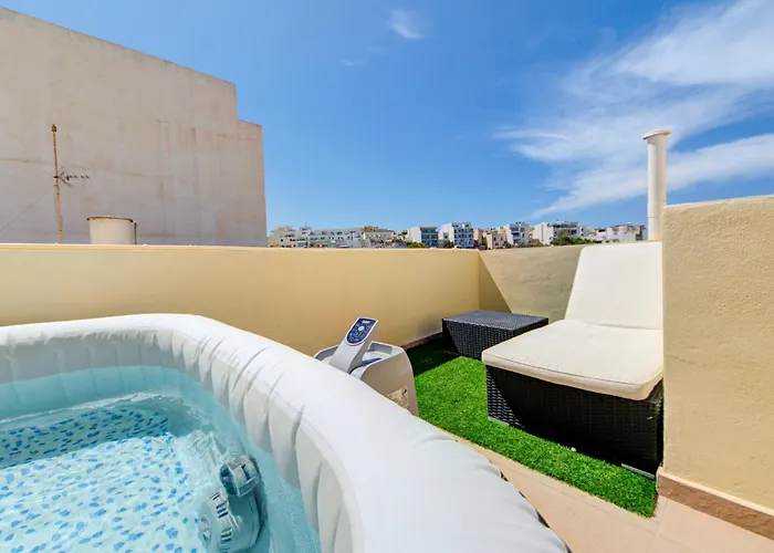 Charming With Jacuzzi In St Julians Saint Julian's