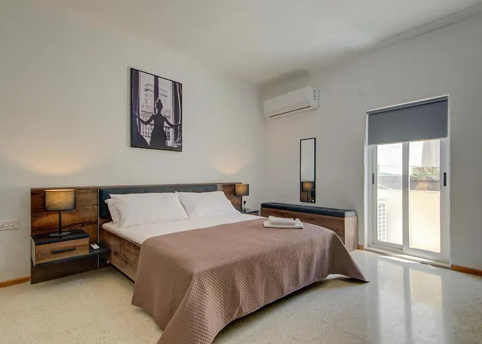 Apartment Charming With Jacuzzi In St Julians *