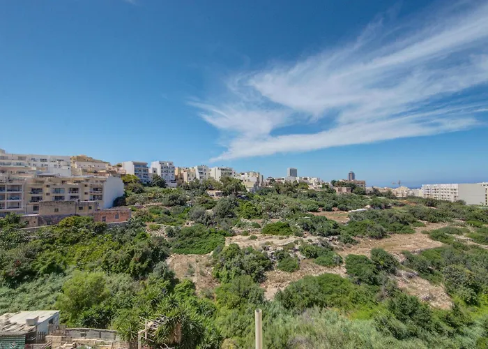 Charming With Jacuzzi In St Julians Apartment *