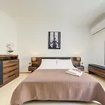 Charming With Jacuzzi In St Julians *
