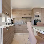 Charming With Jacuzzi In St Julians Appartement *