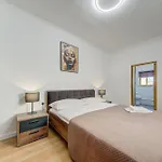Charming With Jacuzzi In St Julians *